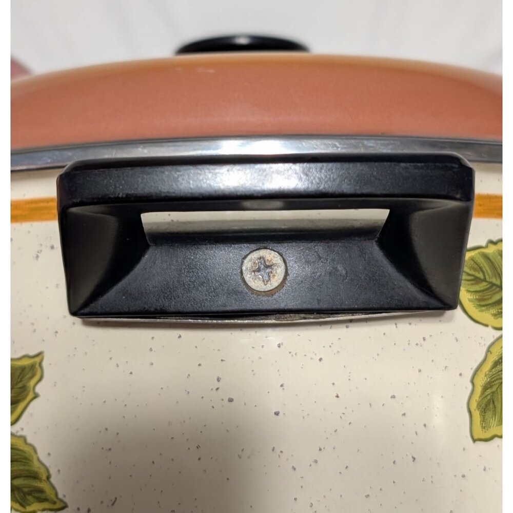 Strawberry Enamel Stew Pot Lid 6 Quart Yellow White Retro Cookware Vintage - Picture 9 of 16